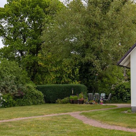 Urlaubs-Appartement Am Dorfrand Wieck Εξωτερικό φωτογραφία